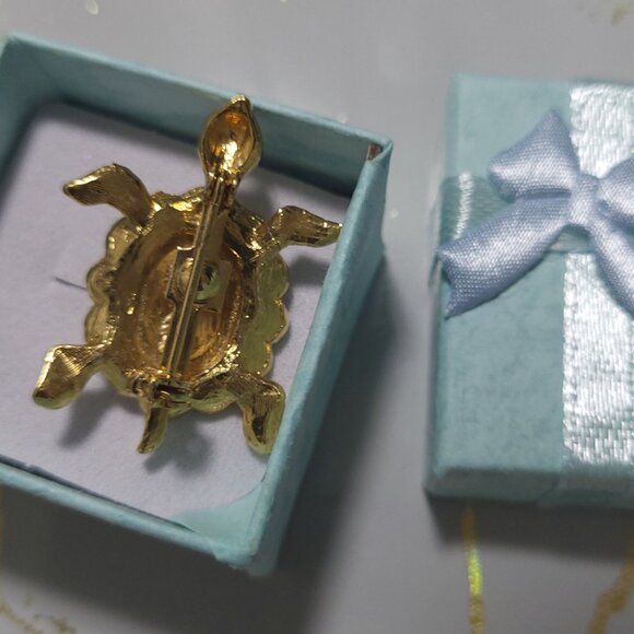 ✨ Trifari Vintage Gold Sea Turtle Brooch – Timeless & Elegant ✨ - Picture 4 of 4